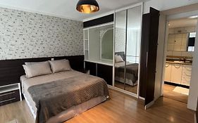 Saint Sebastian Flat 515 - Com Hidro! até 3 pessoas, Duplex, no centro